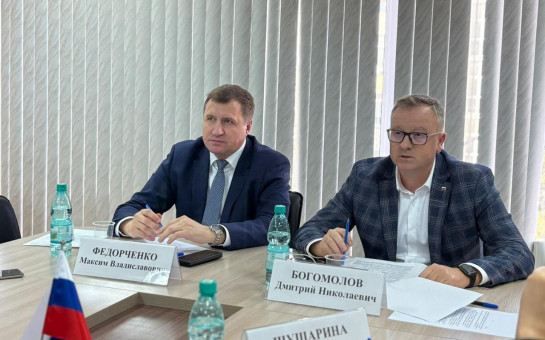 Строительство соцобъектов и кадры: при минстрое прошло заседание общественного совета  